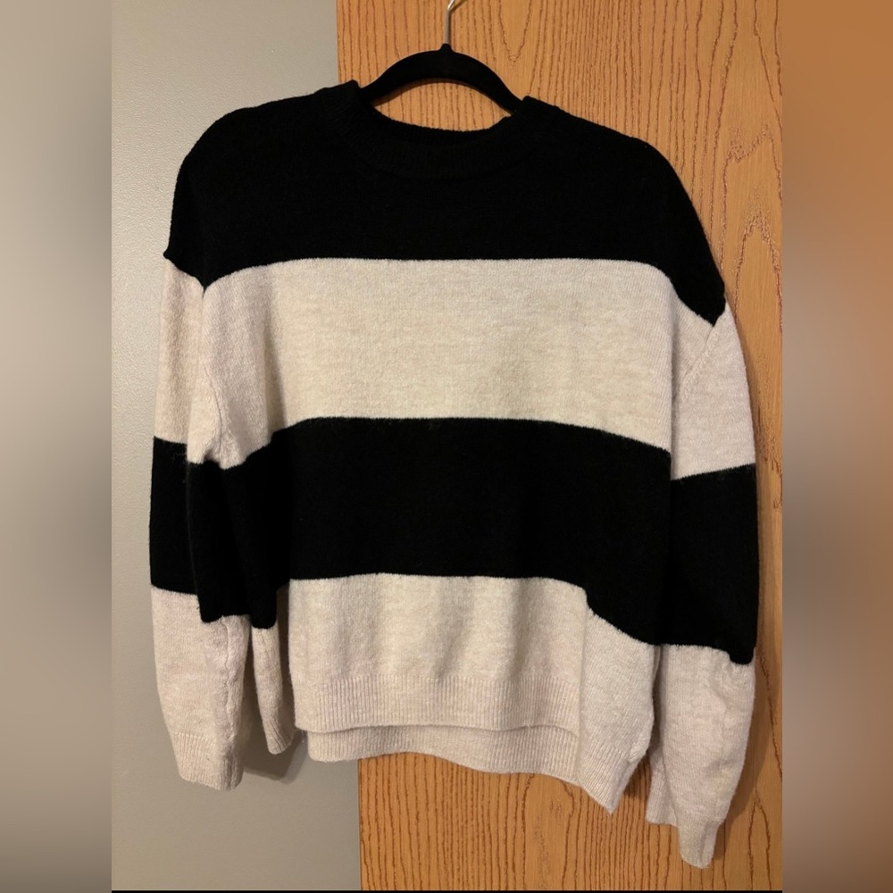 H&M Women’s Sweater